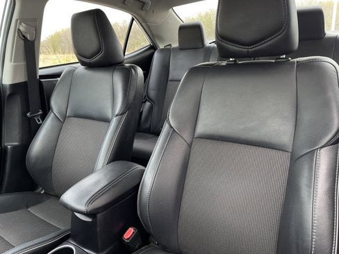 Used 2014 Toyota Corolla S image 13