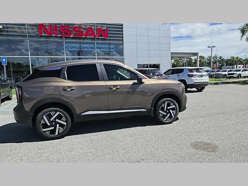 Used 2026 Nissan Kicks SV w/ SV Premium Package FWD image 35