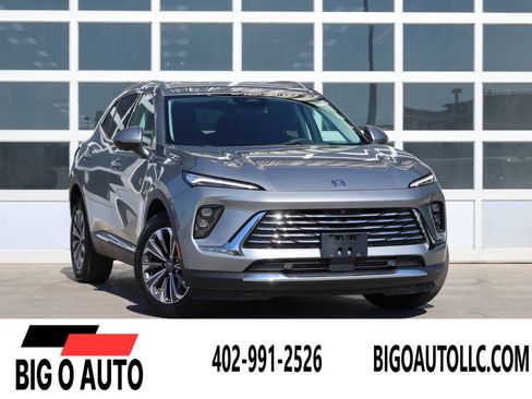 Used 2025 Buick Envision Preferred AWD/4WD image 1