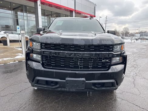 Used 2020 Chevrolet Silverado 1500 Custom w/ Custom Value Package image 8