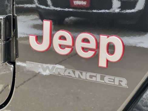 New 2026 Jeep Wrangler Unlimited Rubicon image 38