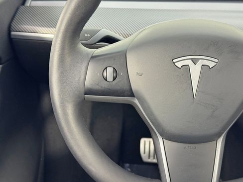 Used 2021 Tesla Model Y Performance image 19