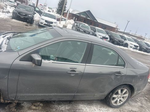 Used 2010 Mercury Milan Premier image 4