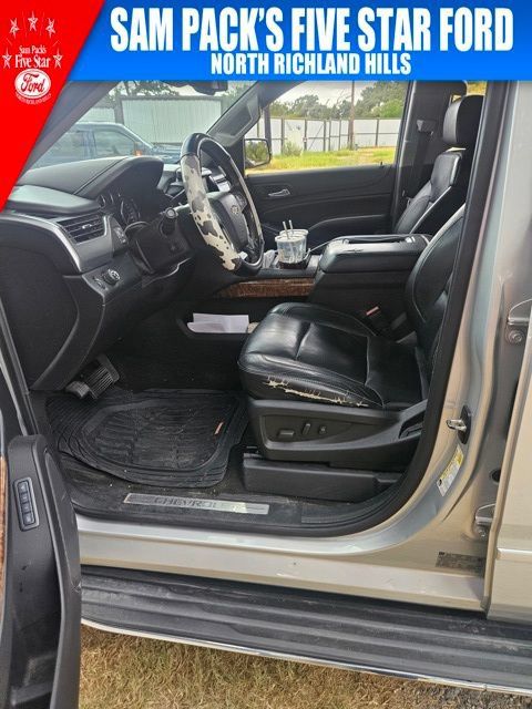 Used 2016 Chevrolet Suburban LTZ RWD image 16