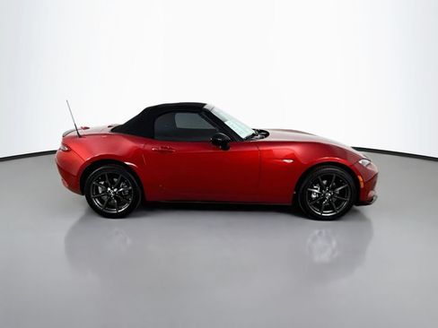 Used 2016 MAZDA MX-5 Miata Club RWD image 9