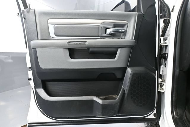 Used 2017 RAM 1500 Classic SLT AWD/4WD image 13