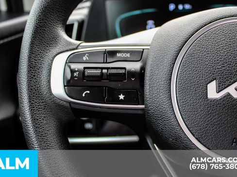 Used 2024 Kia Sportage LX image 27