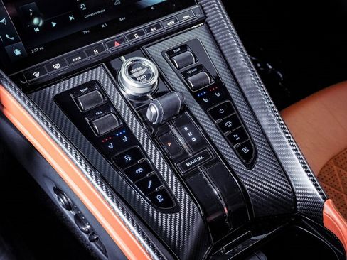 Used 2024 Aston Martin DB12 Coupe image 29