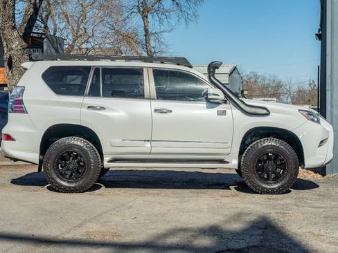 Used 2017 Lexus GX 460 Premium image 7