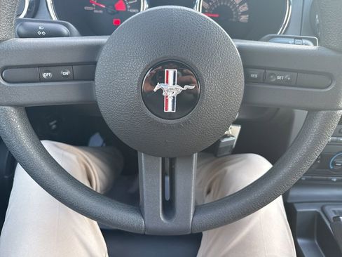 Used 2007 Ford Mustang GT Premium image 11