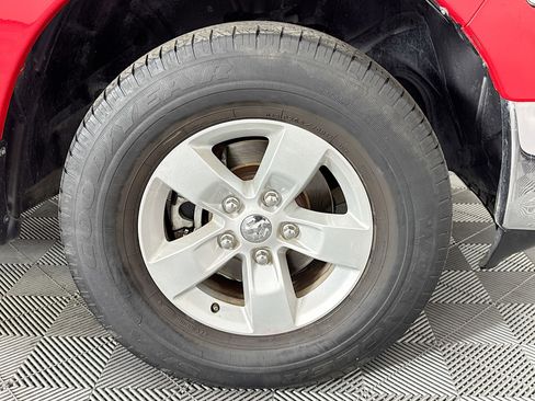 Used 2019 RAM 1500 Classic SLT RWD image 30