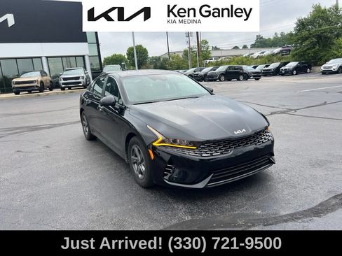 Used 2022 Kia K5 LX FWD image 3