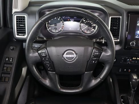 Used 2022 Nissan Frontier SV w/ SV Premium Package AWD/4WD image 18