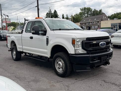 Used 2020 Ford F250 XL w/ Power Equipment Group AWD/4WD image 3