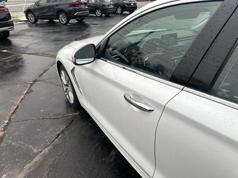 Used 2020 Genesis G70 2.0T image 13