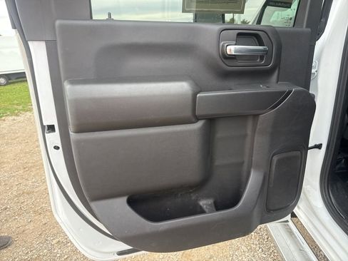 Used 2024 GMC Sierra 2500 Pro w/ Convenience Package image 24