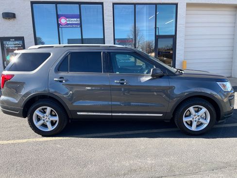 Used 2018 Ford Explorer XLT image 10