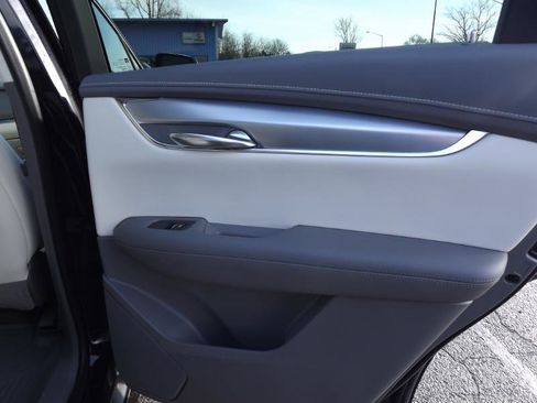 Used 2021 Cadillac XT5 Premium Luxury w/ LPO, Floor Liner Package image 31