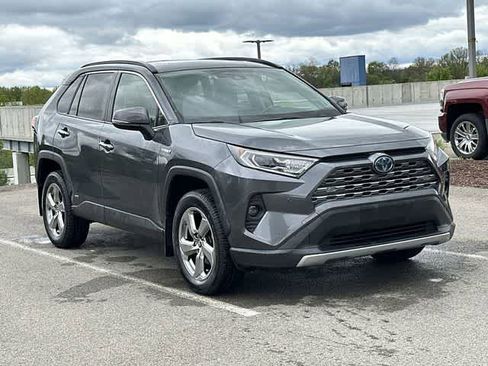 Used 2020 Toyota RAV4 Limited w/ All Weather Liner Package AWD/4WD image 23