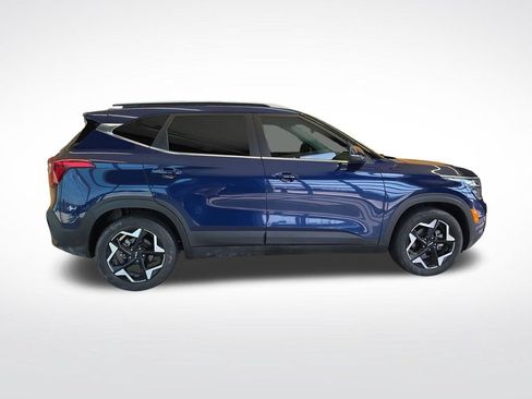 Certified 2024 Kia Seltos EX FWD image 8