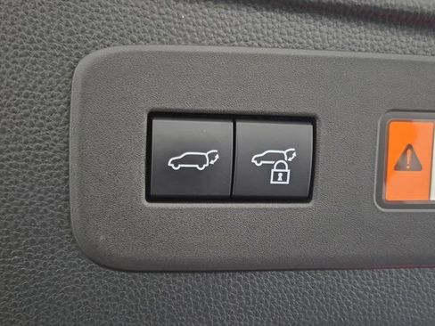 Used 2024 Lexus GX 550 image 9