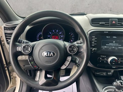 Used 2019 Kia Soul w/ Convenience Package FWD image 27