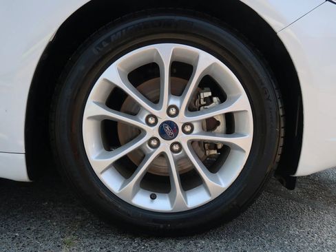 Used 2019 Ford Fusion SE FWD image 53