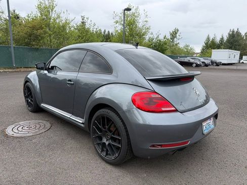 Used 2013 Volkswagen Beetle R-Line FWD image 5