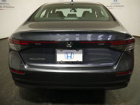 Used 2023 Honda Accord EX image 10
