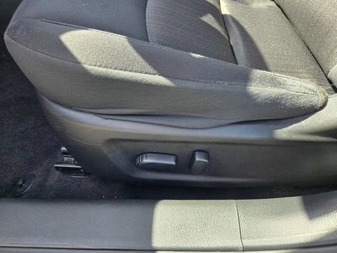 Used 2025 Nissan Altima 2.5 SV FWD image 15