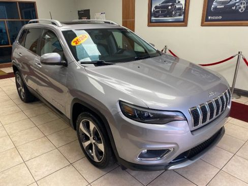 Used 2020 Jeep Cherokee Limited FWD image 4