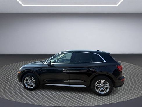 Used 2019 Audi Q5 2.0T Premium w/ Convenience Package AWD/4WD image 4