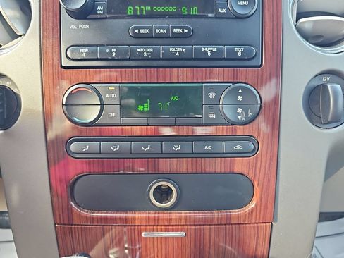 Used 2006 Ford F150 Lariat AWD/4WD image 23