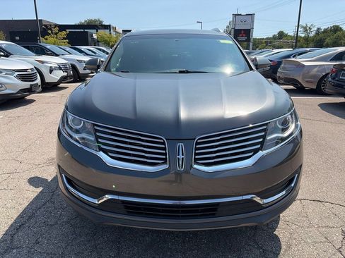 Used 2017 Lincoln MKX Select FWD image 2