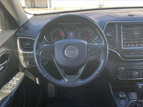 Used 2019 Jeep Cherokee Trailhawk w/ Comfort/Convenience Group image 10