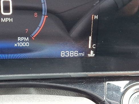 Used 2025 Chevrolet Trax RS w/ Driver Confidence Package image 35