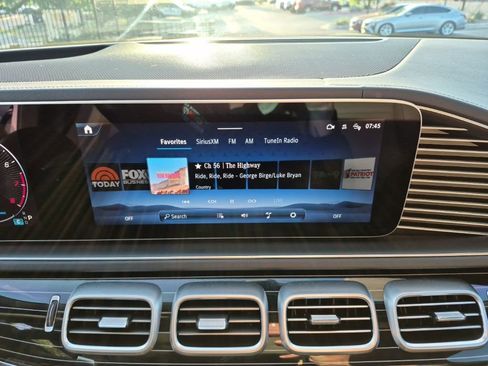 Used 2026 Mercedes-Benz GLS 580 4MATIC image 38