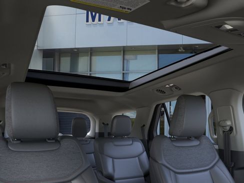 New 2026 Ford Explorer Active AWD/4WD image 23