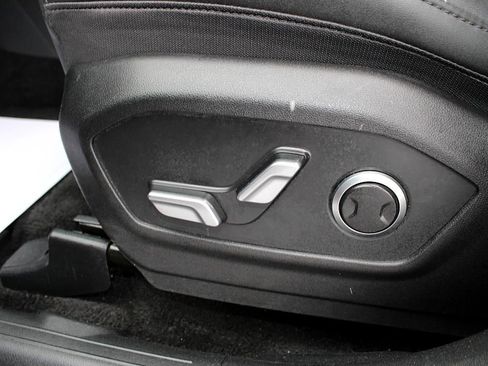 Used 2025 Hyundai Santa Fe SEL FWD image 28