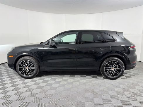 Used 2026 Porsche Cayenne AWD/4WD image 2