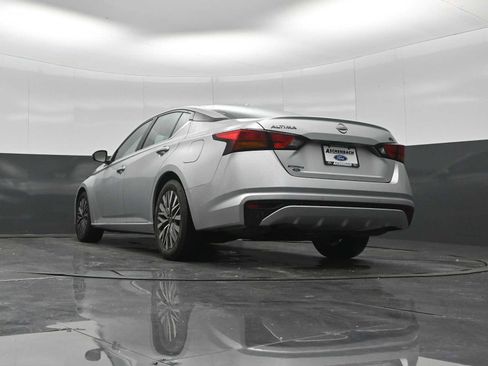 Used 2023 Nissan Altima 2.5 SV FWD image 51
