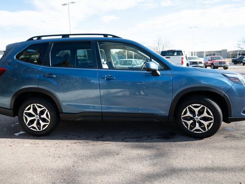 Certified 2023 Subaru Forester Premium image 4