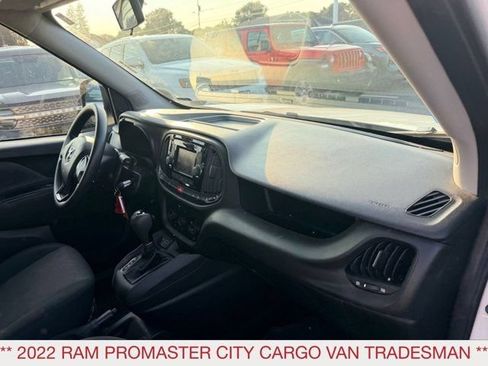 Used 2022 RAM ProMaster City Tradesman FWD image 8