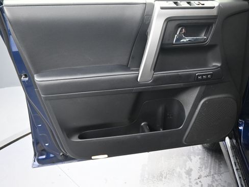 Used 2023 Toyota 4Runner Limited image 16