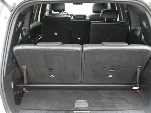 Used 2020 Mercedes-Benz GLB 250 GLB 250 w/ Premium Package image 26