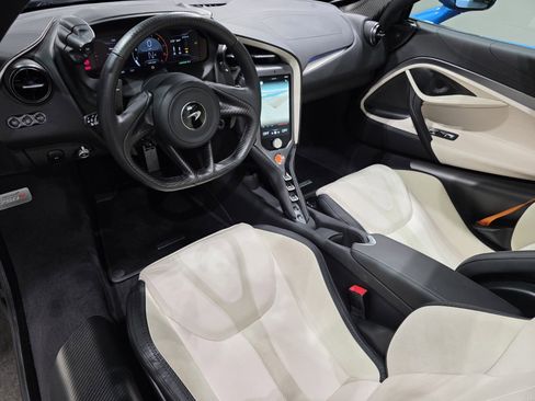 Used 2025 McLaren 750S image 7