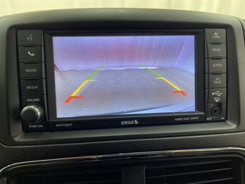 Used 2020 Dodge Grand Caravan SE w/ UConnect Hands-Free Group image 25