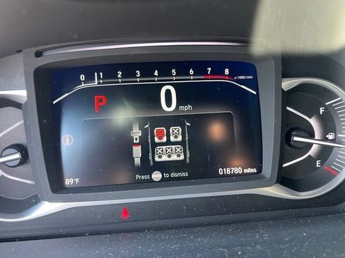 Used 2023 Honda Passport EX-L image 9