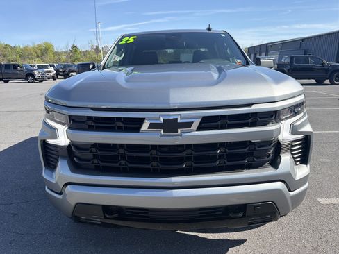 Used 2025 Chevrolet Silverado 1500 RST AWD/4WD image 9