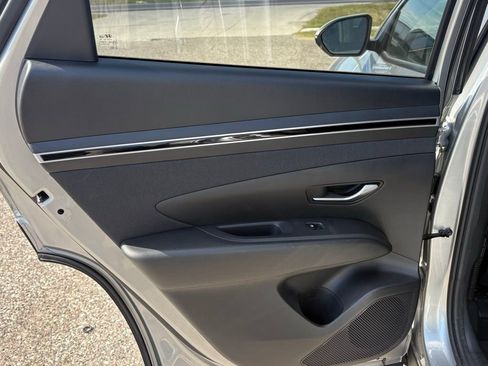 Used 2024 Hyundai Tucson SEL w/ Convenience Package image 12